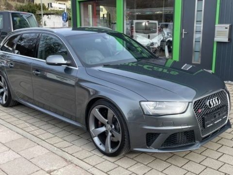 Photo du véhicule AUDI RS4 AVANT 4.2 FSI QUATTRO * 280 KM/H * NAVI *PDC