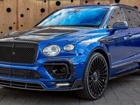 Photo du véhicule BENTLEY BENTAYGA V8 MANSORY *WIDEBODY*FULL CARBON*CERAM*