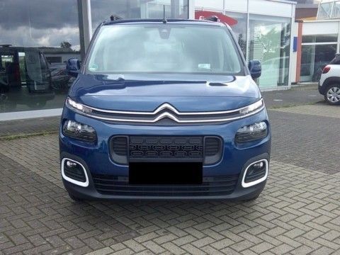 Photo du véhicule CITROËN BERLINGO 1.5 BLUEHDI 130 SHINE CARPLAY TOIT PANO GPS REGUL  EXT