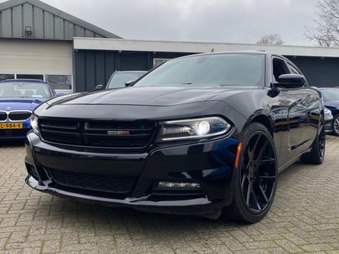 Photo du véhicule DODGE CHARGER 5.7 R/T V8 HEMI SPORT 2016 VANDALISMESCH