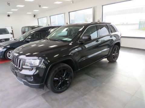 Photo du véhicule JEEP GRAND CHEROKEE 3.0 V6 M.-JET * GPS * BVA * ATTELAGE * CLIM * XENON * CAMERA *