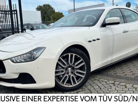 Photo du véhicule MASERATI GHIBLI -LEDER-NAVI-AUTOMATIK-TÜV NEU-KEYLES-NR-GW