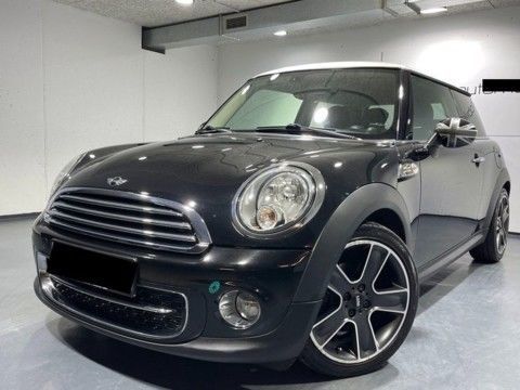 Photo du véhicule MINI COOPER D 115CV CLIM AUTO RADAR AR GPS TOM TOM