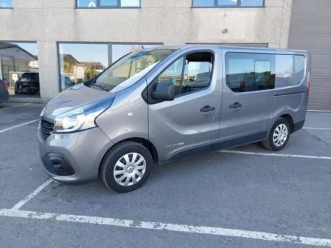 Photo du véhicule RENAULT TRAFIC 1.6 DCI 120CV L2H1 BV6 DOUBLE PORT LAT FOURGON UTILITAIRE  6 PLACES ATTELAGE  GPS CAMERA 