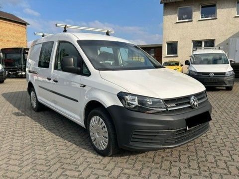 Photo du véhicule VW CADDY 20 TDI 122CV  5 PLACES 4MOTION   LONG ATTELAGE